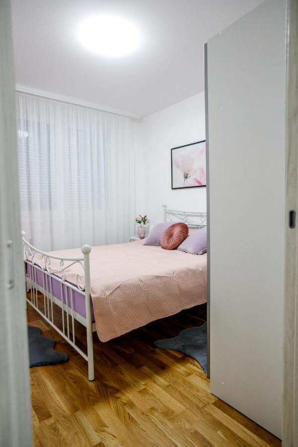 Tik Tak Apartman Subotica Exteriör bild