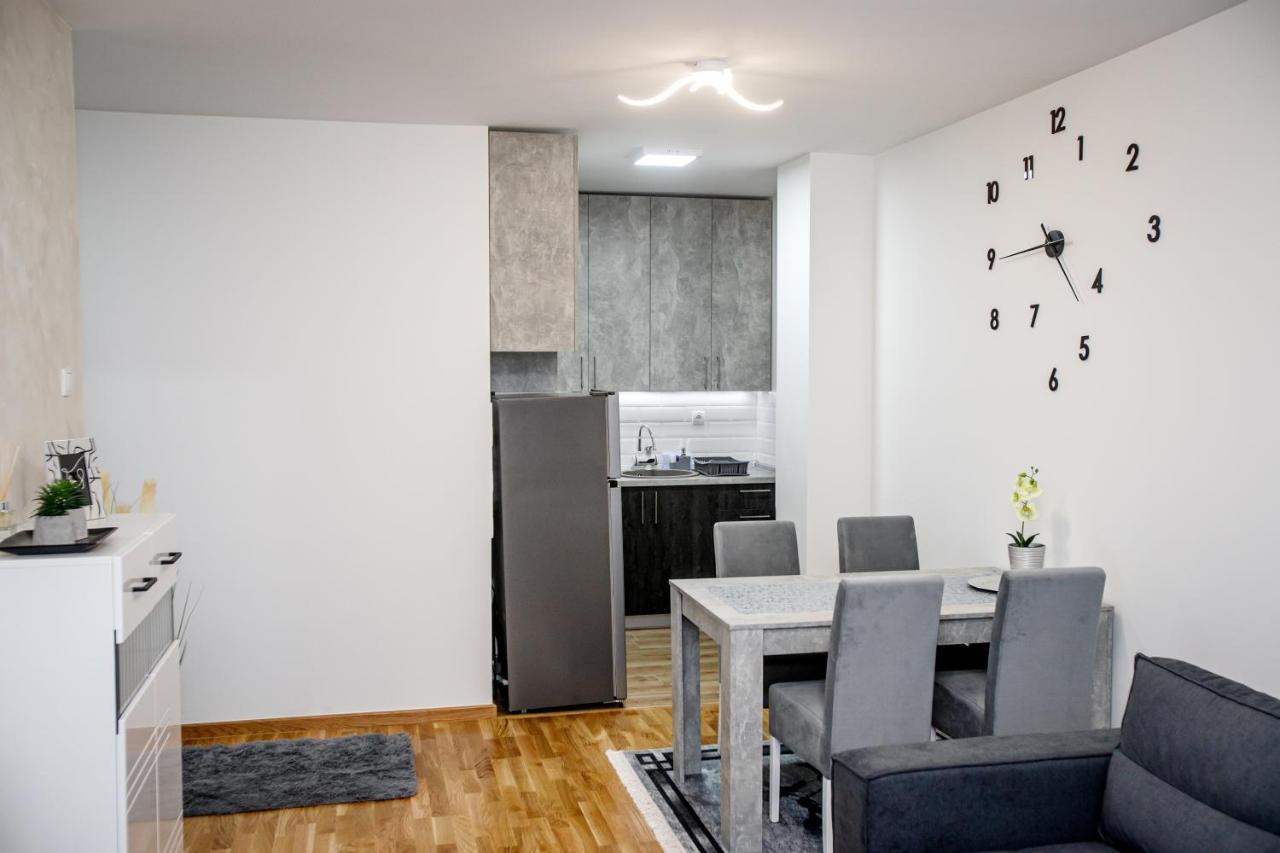 Tik Tak Apartman Subotica Exteriör bild