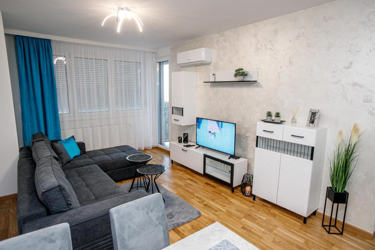 Tik Tak Apartman Subotica Exteriör bild